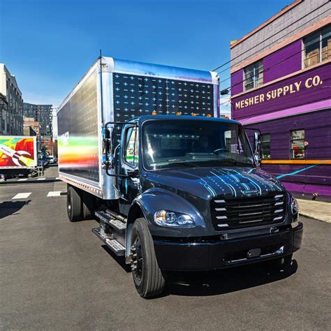 electric vehicle box trucks|freightliner box truck.